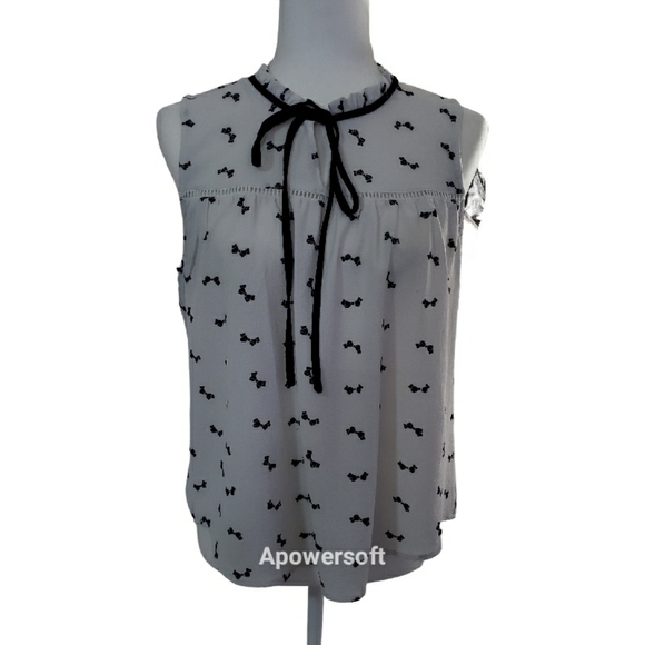 Women's Black and White Sleeveless Blouse - Picture 2 of 8